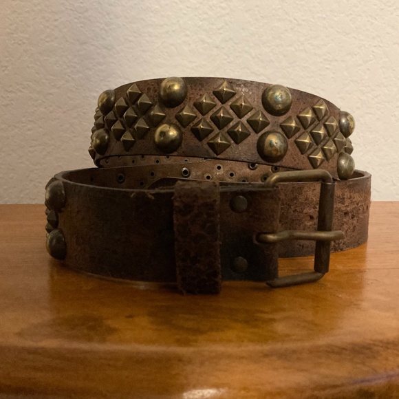 Jo No Fui Studded Leather Belt - Picture 2 of 2